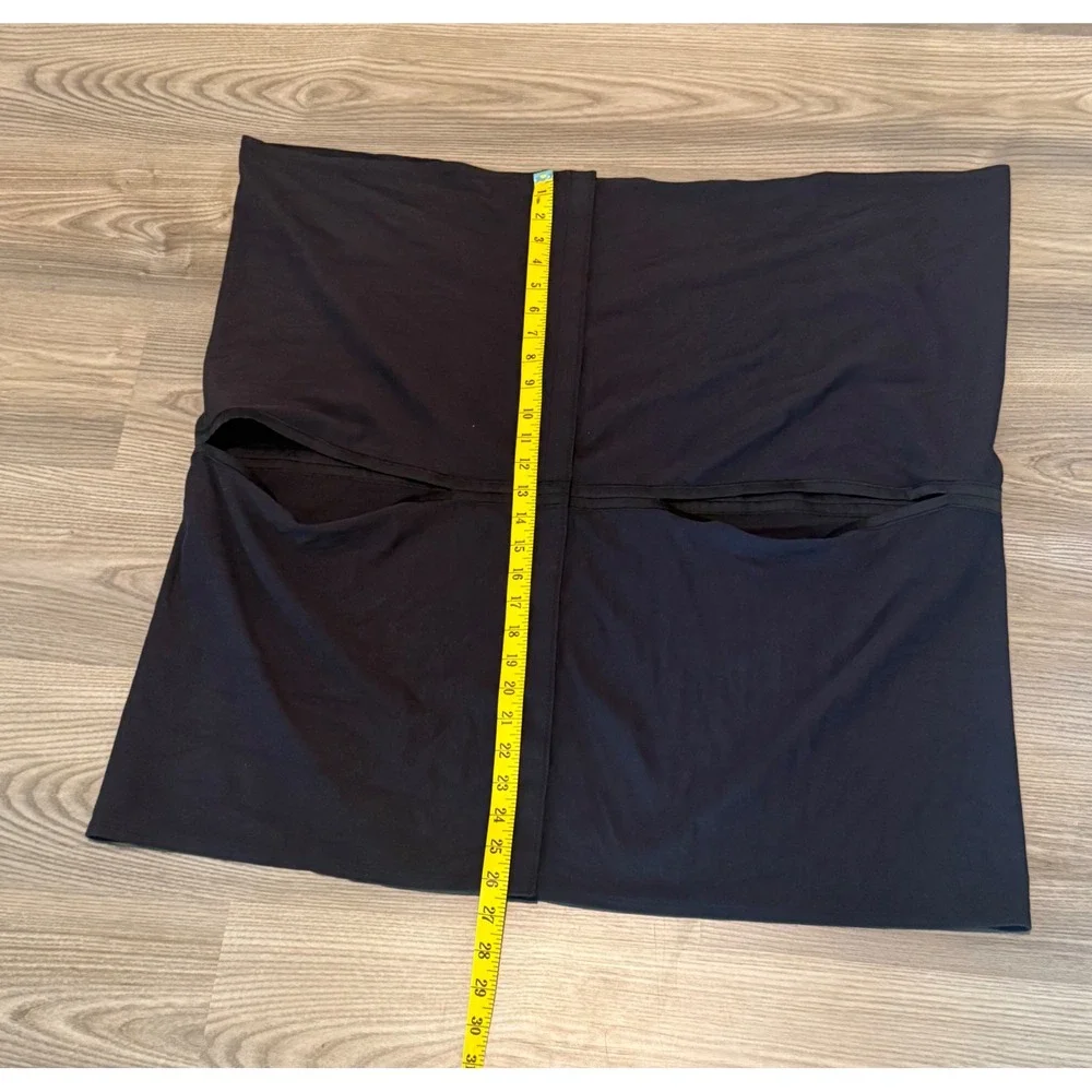 Lululemon Vinyasa Scarf Black Rulu Snap Wrap Multi Way Infinity Scarf size OS